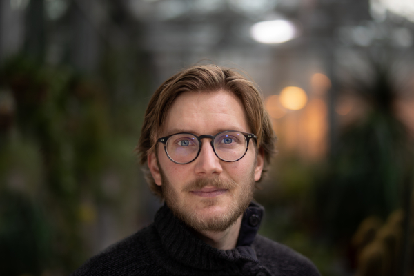 Dr. Simon Snoeck